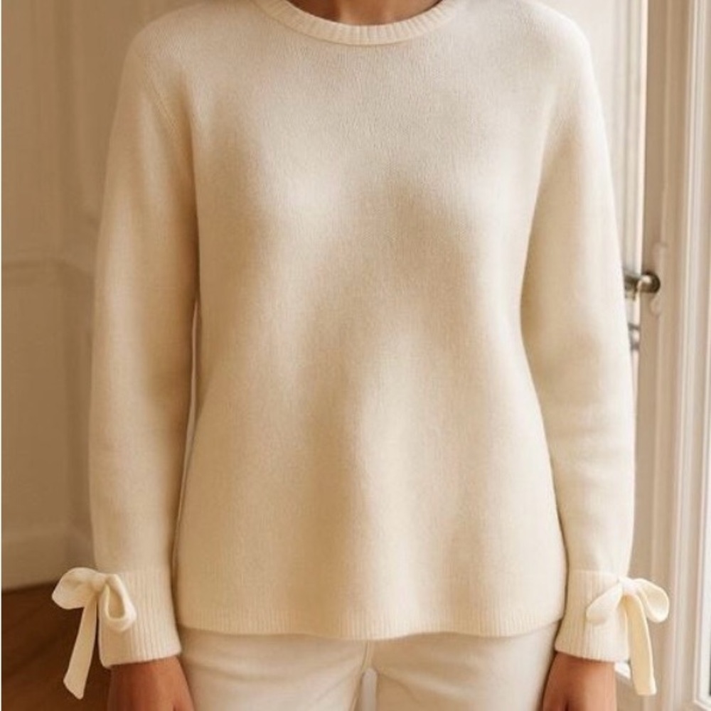 Beautiful warm sweater in creamy winter white!